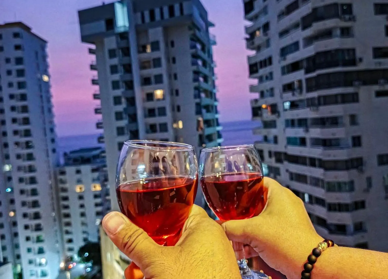 Exclusivos Apartasuites Ambar Roca - Rodadero Santa Marta